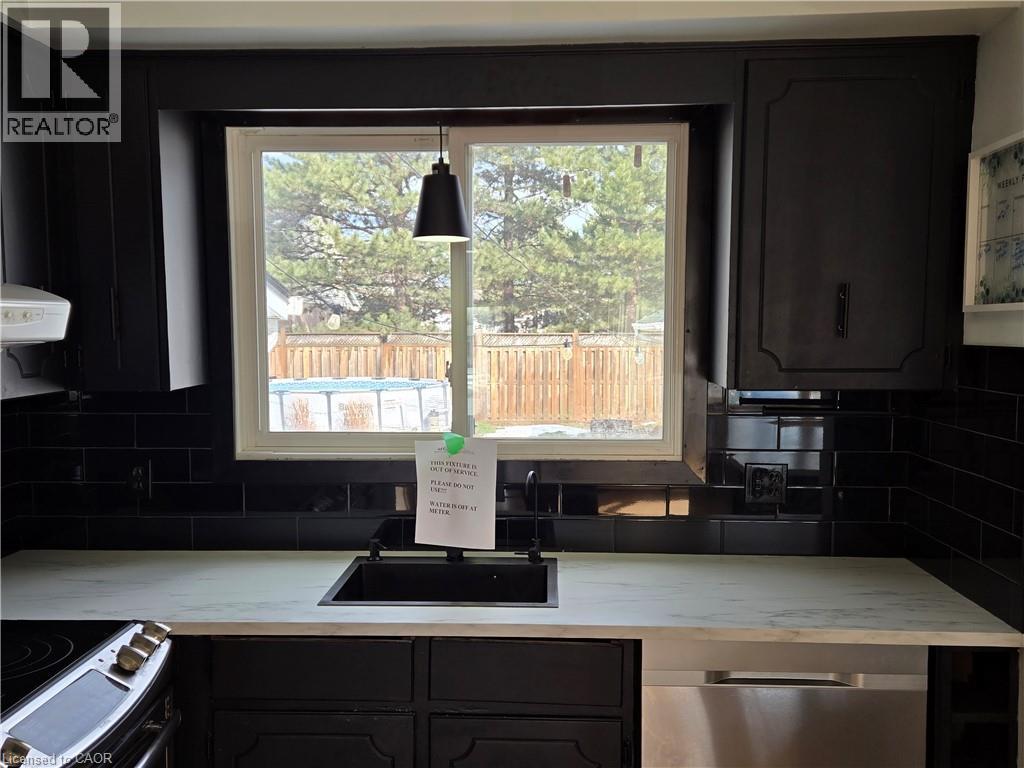 5030 HARTWOOD Avenue