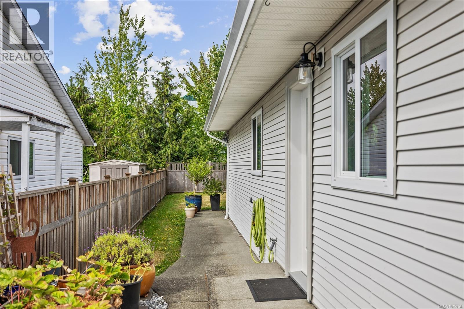 B 2407 Willemar Ave