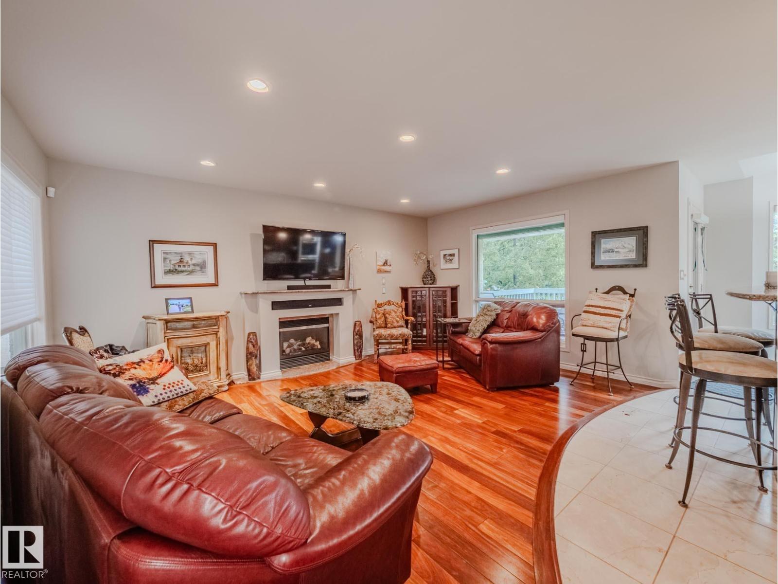 1054 CARTER CREST RD NW