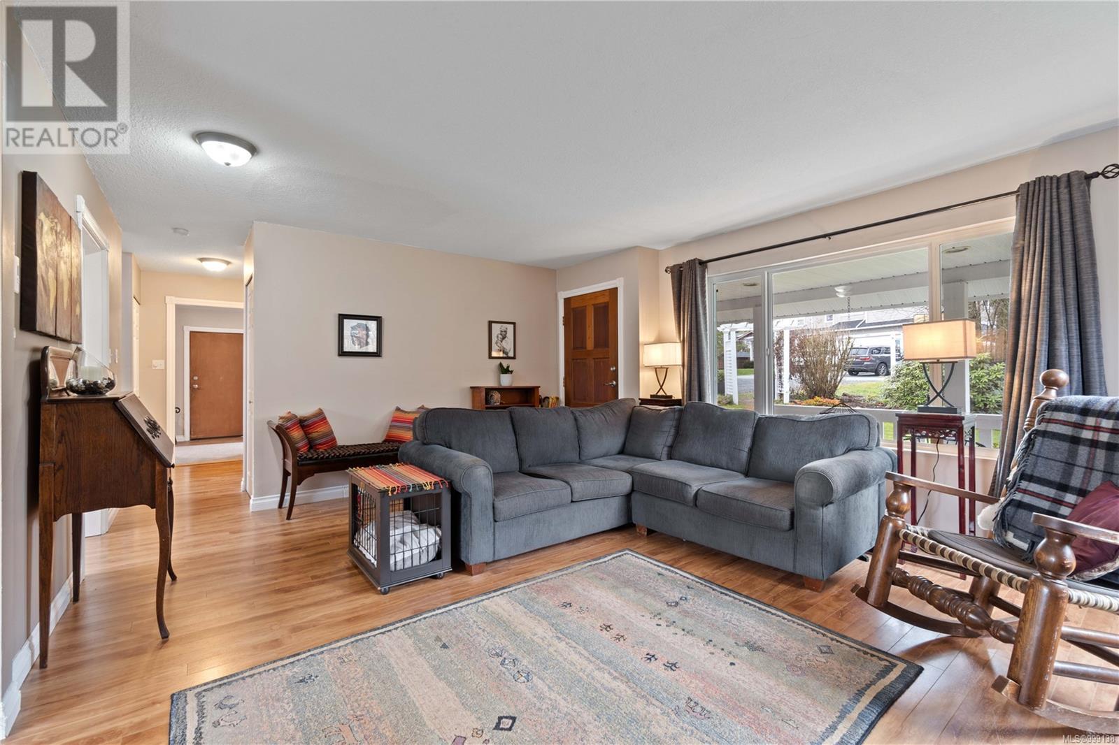 2234 Neil Dr
