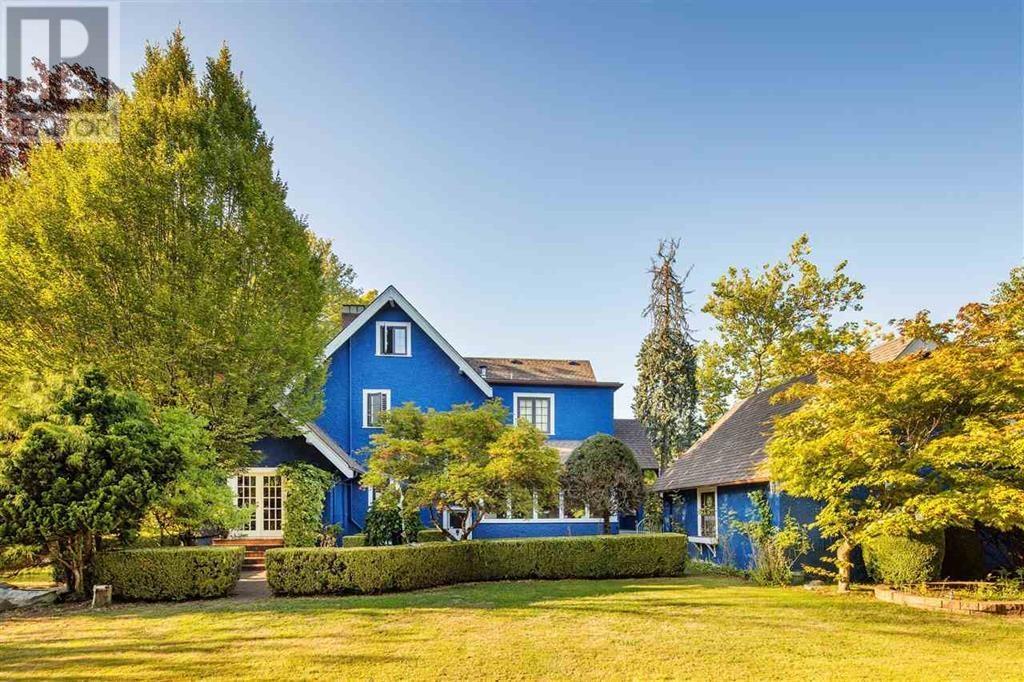 1462 DEVONSHIRE CRESCENT