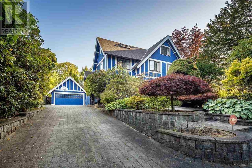 1462 DEVONSHIRE CRESCENT