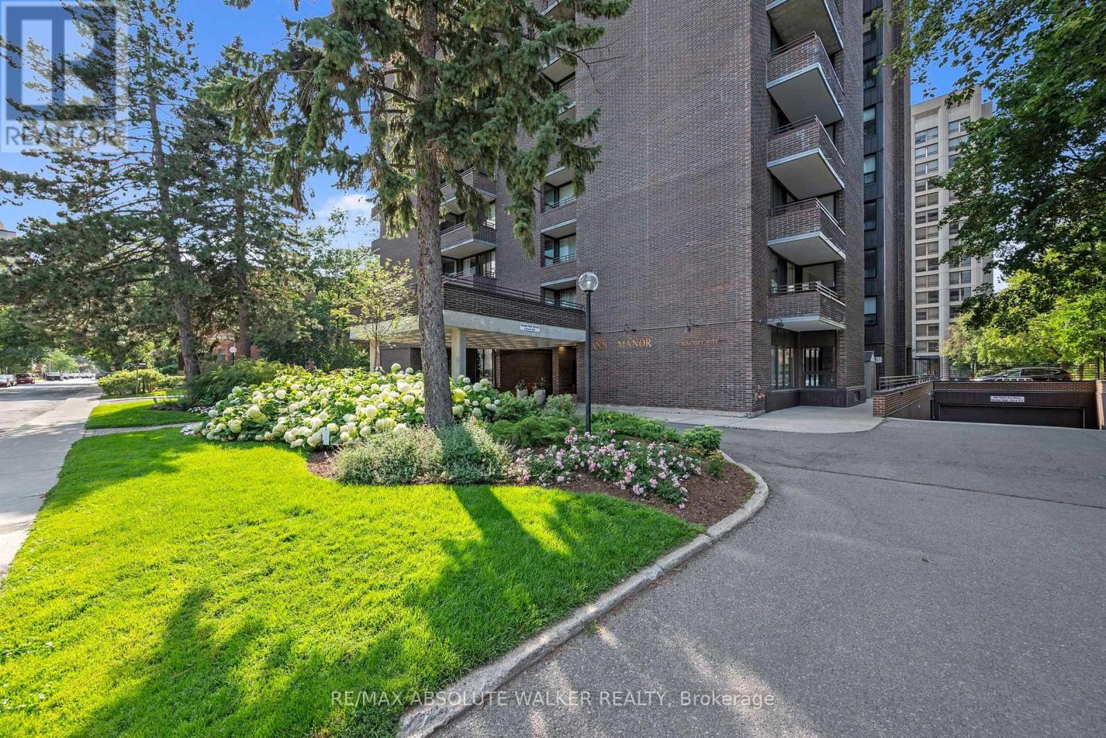 1003 - 71 SOMERSET STREET W
