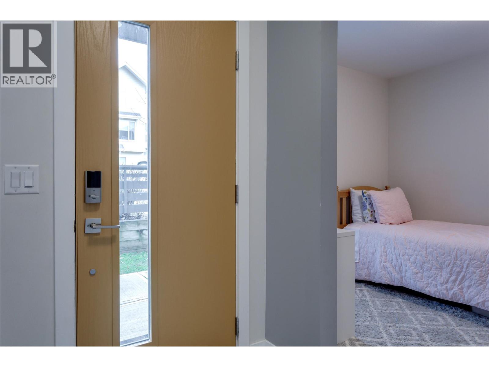 170 Celano Crescent Unit# 4