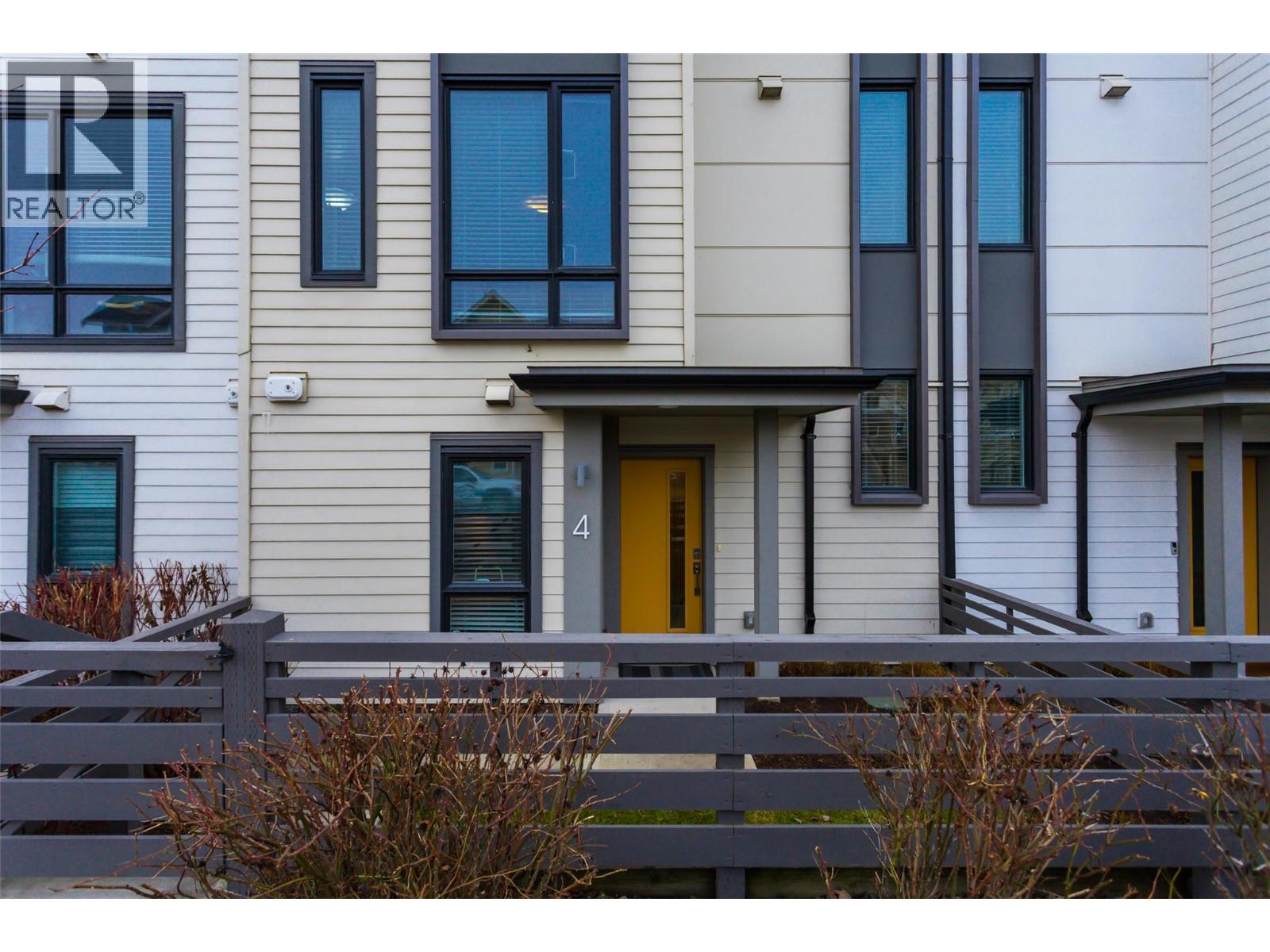 170 Celano Crescent Unit# 4