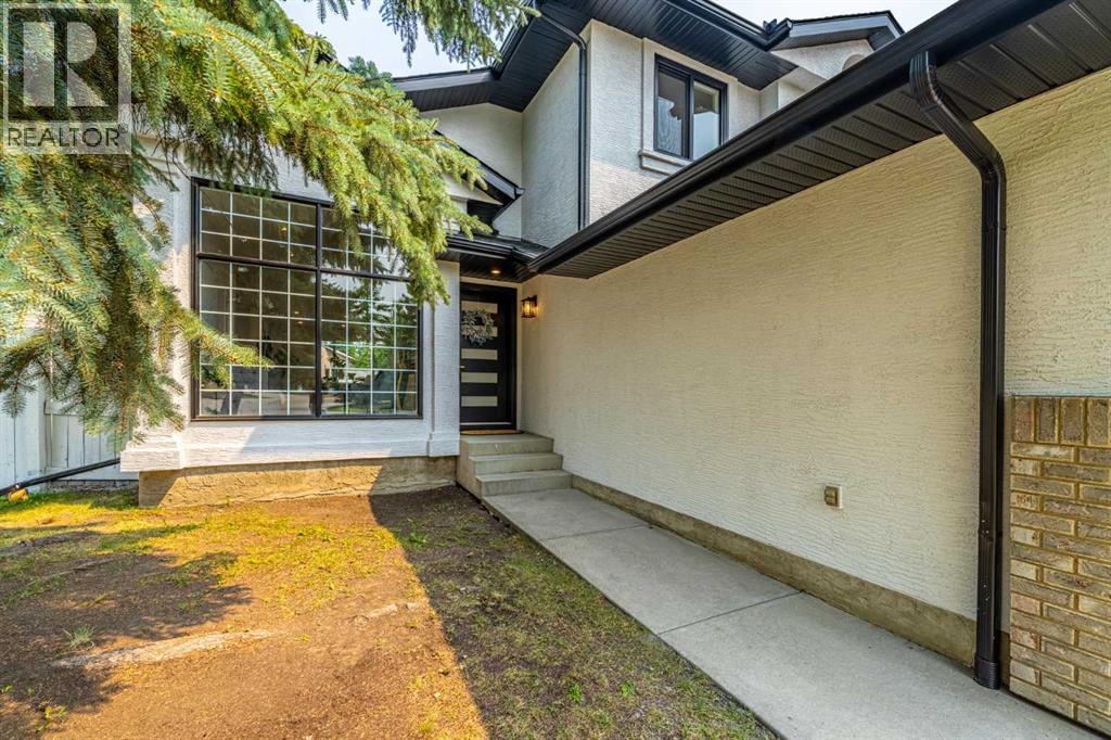 28 Sunlake Circle SE