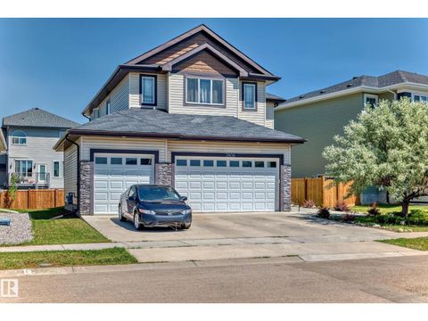 3808 TRIOMPHE BV Beaumont AB T4X0C4