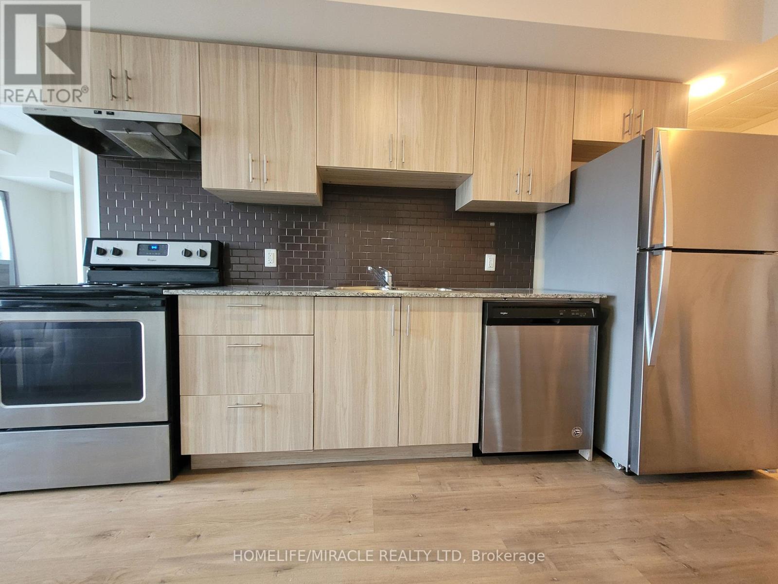 G510 - 275 LARCH STREET