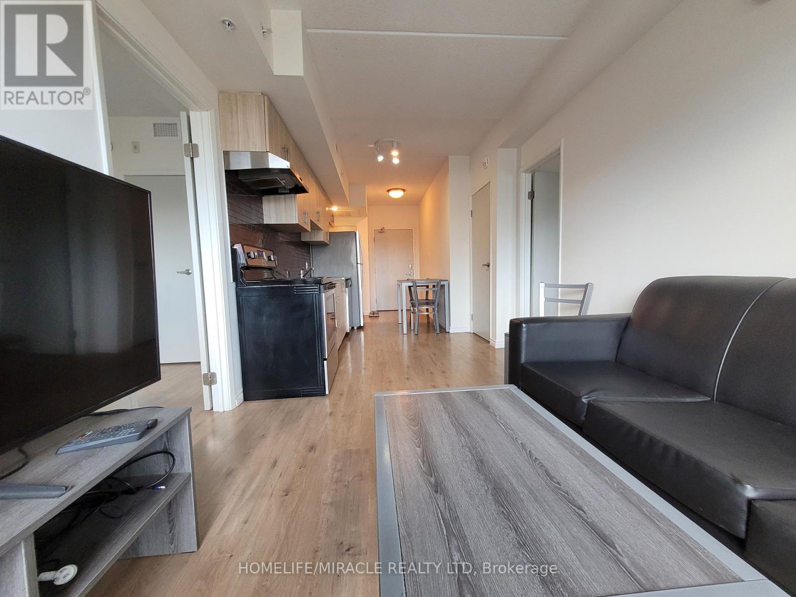G510 - 275 LARCH STREET
