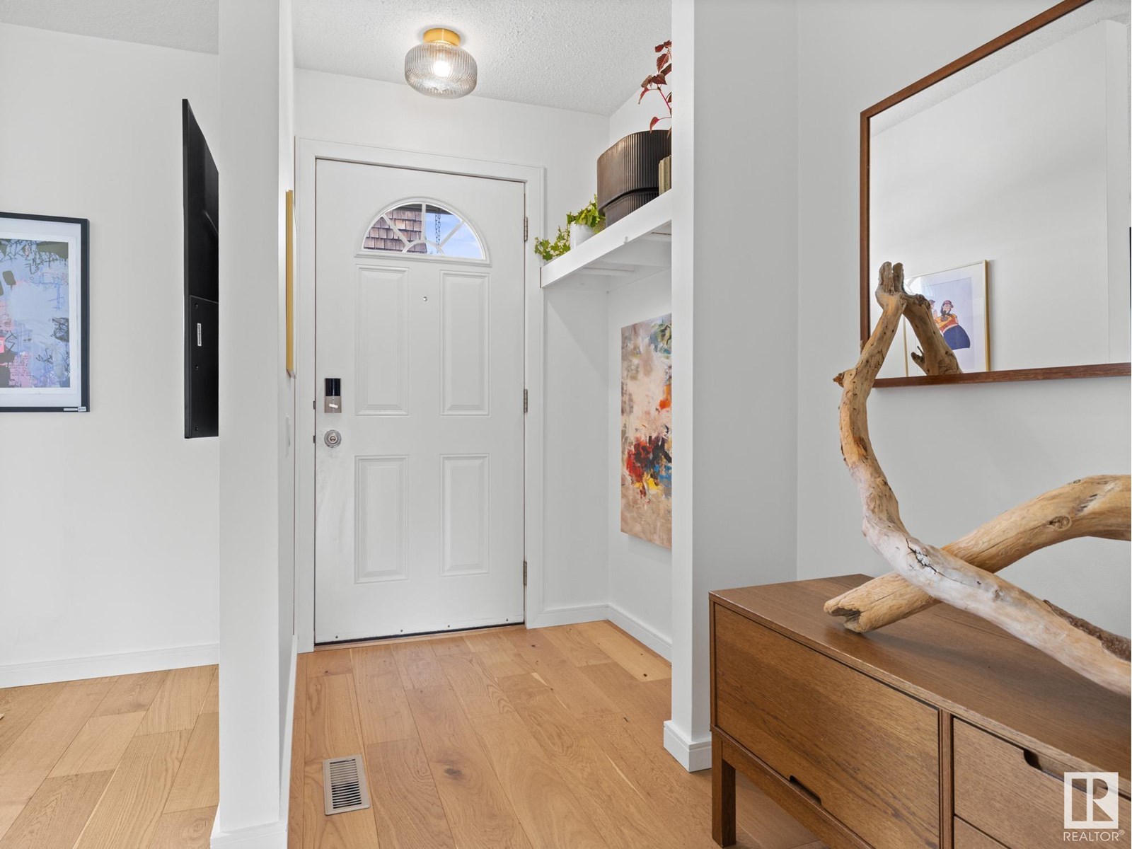 167 MAYFAIR MEWS ME NW