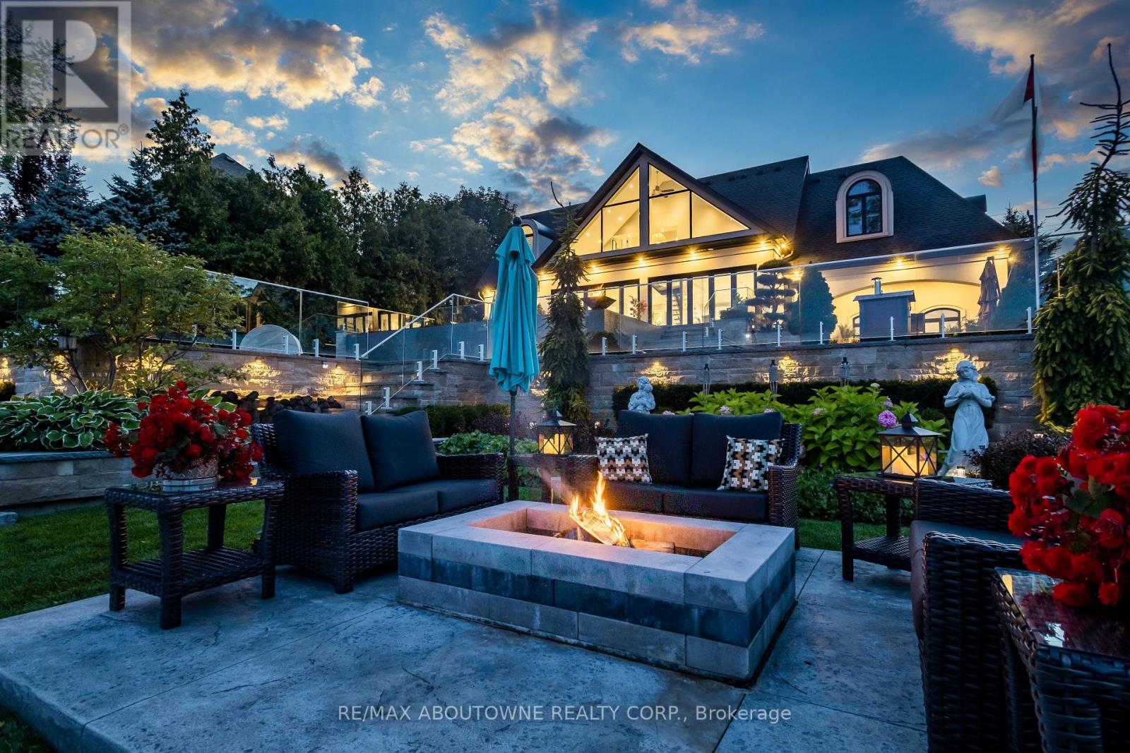3188 LAKESHORE ROAD