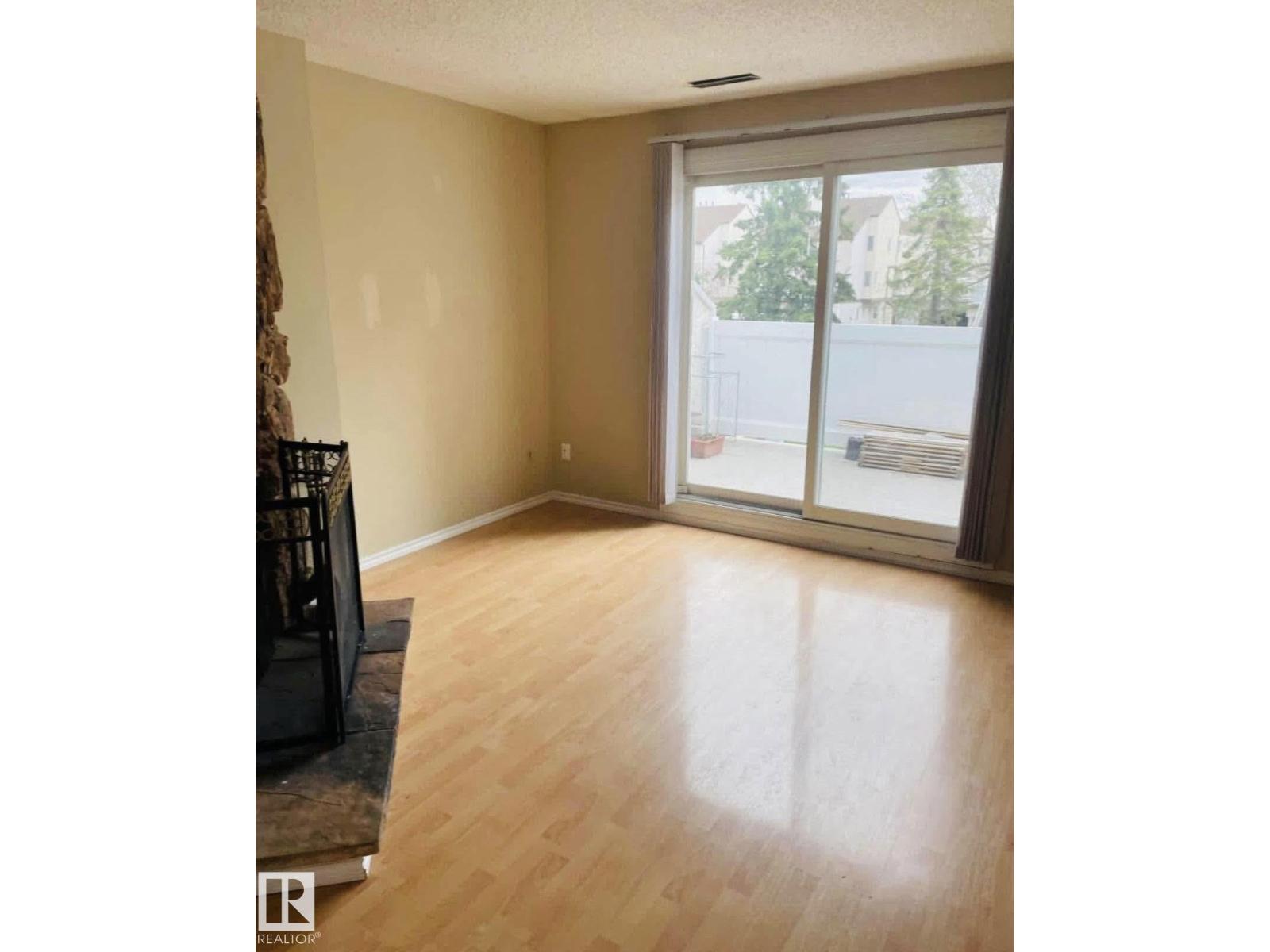 185 LANCASTER TC NW