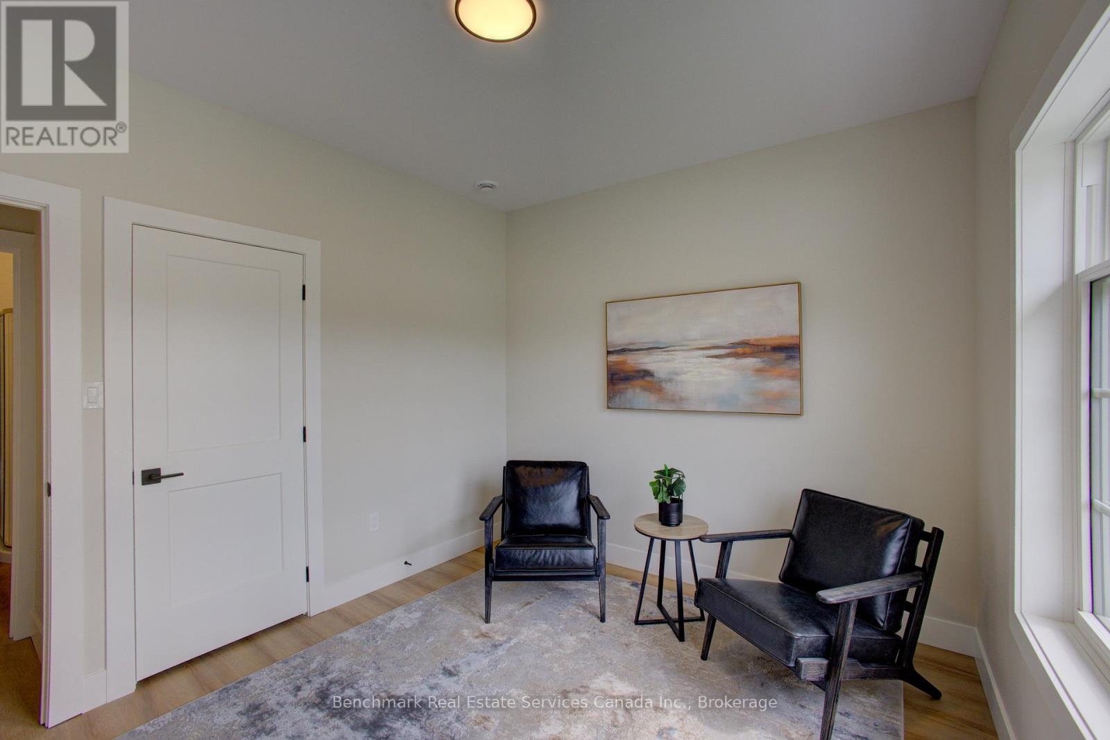 30 - 1182 QUEEN STREET