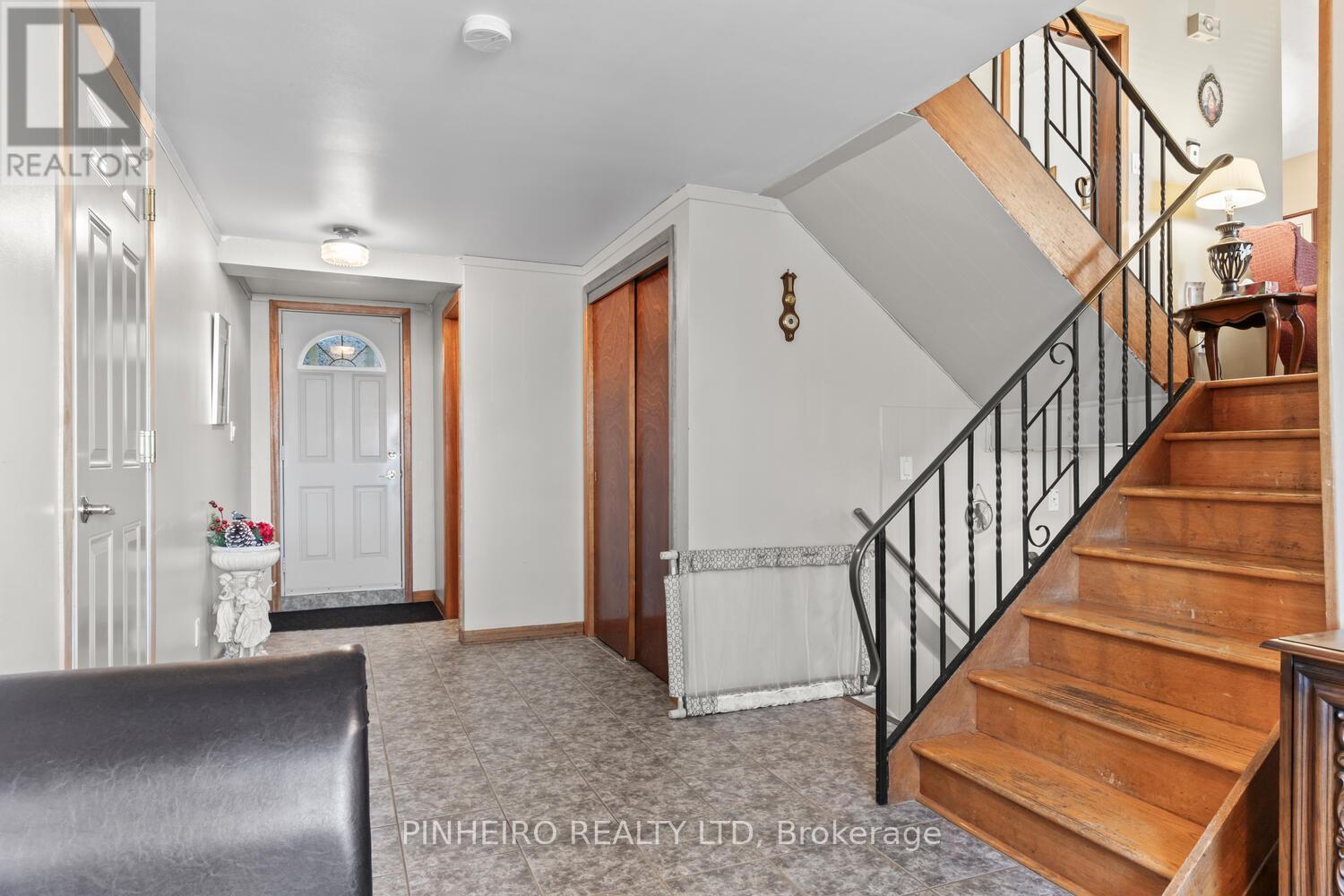 6 OREGON ROAD
