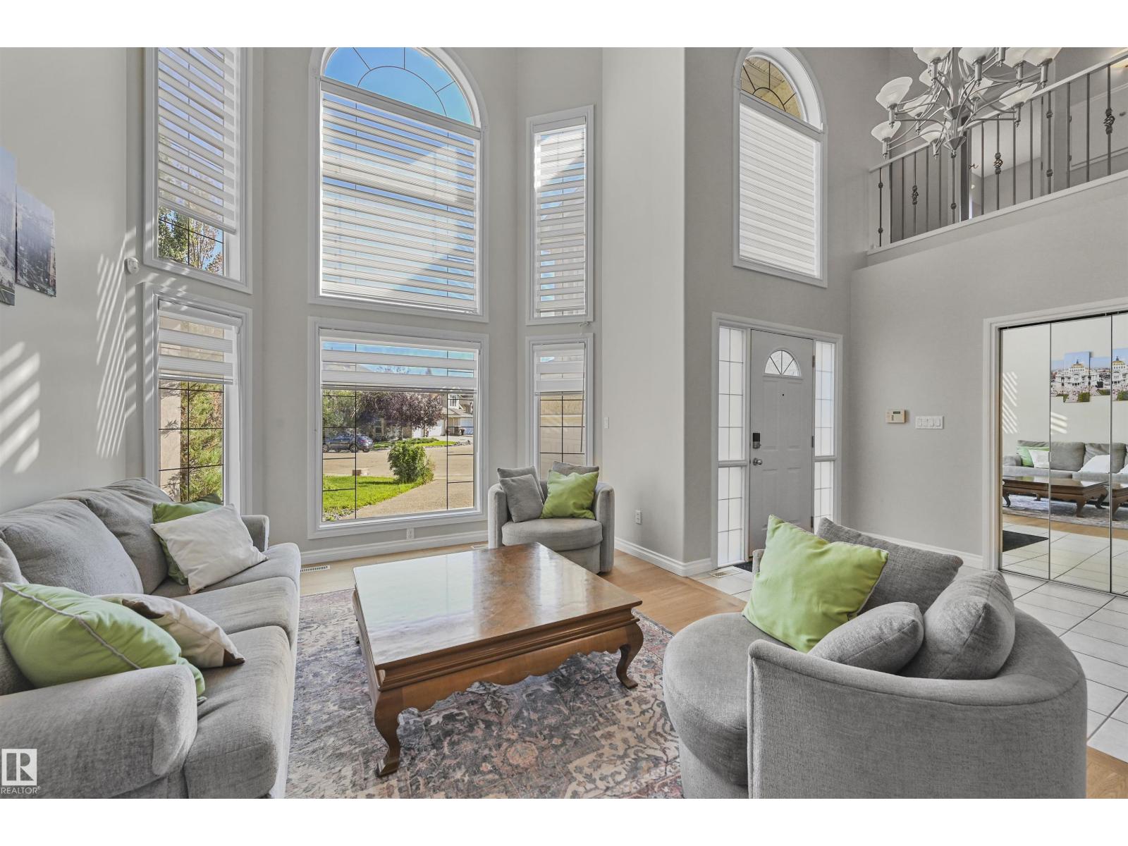 1516 THOROGOOD CL NW