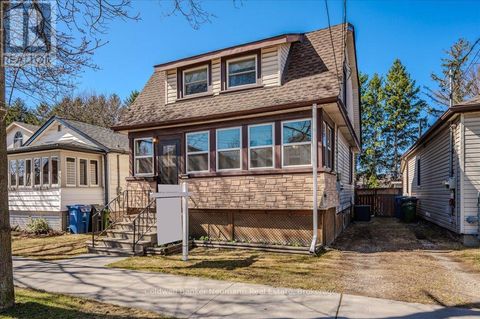 22 SIMCOE STREET Guelph (St. Patrick's Ward) ON N1E3B8