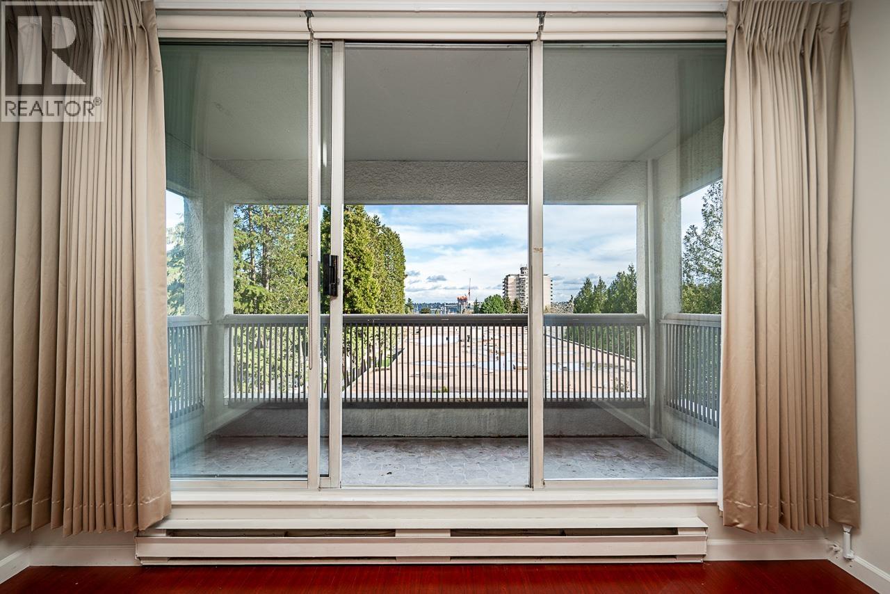 504 550 EIGHTH STREET