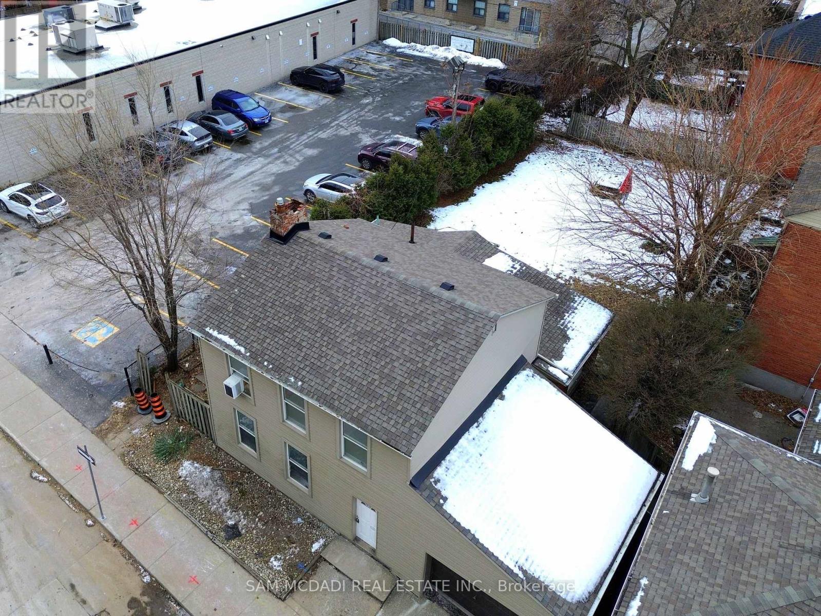 166 JACKSON STREET E