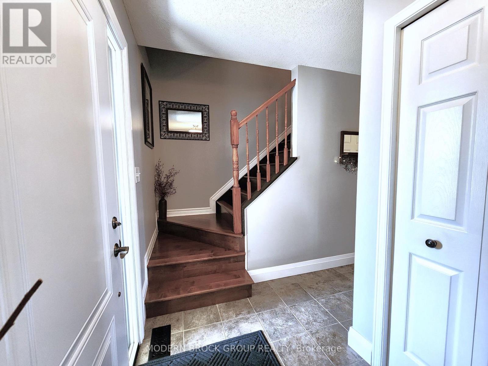 408 PEARL STREET W