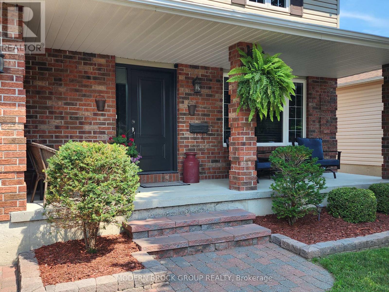 408 PEARL STREET W