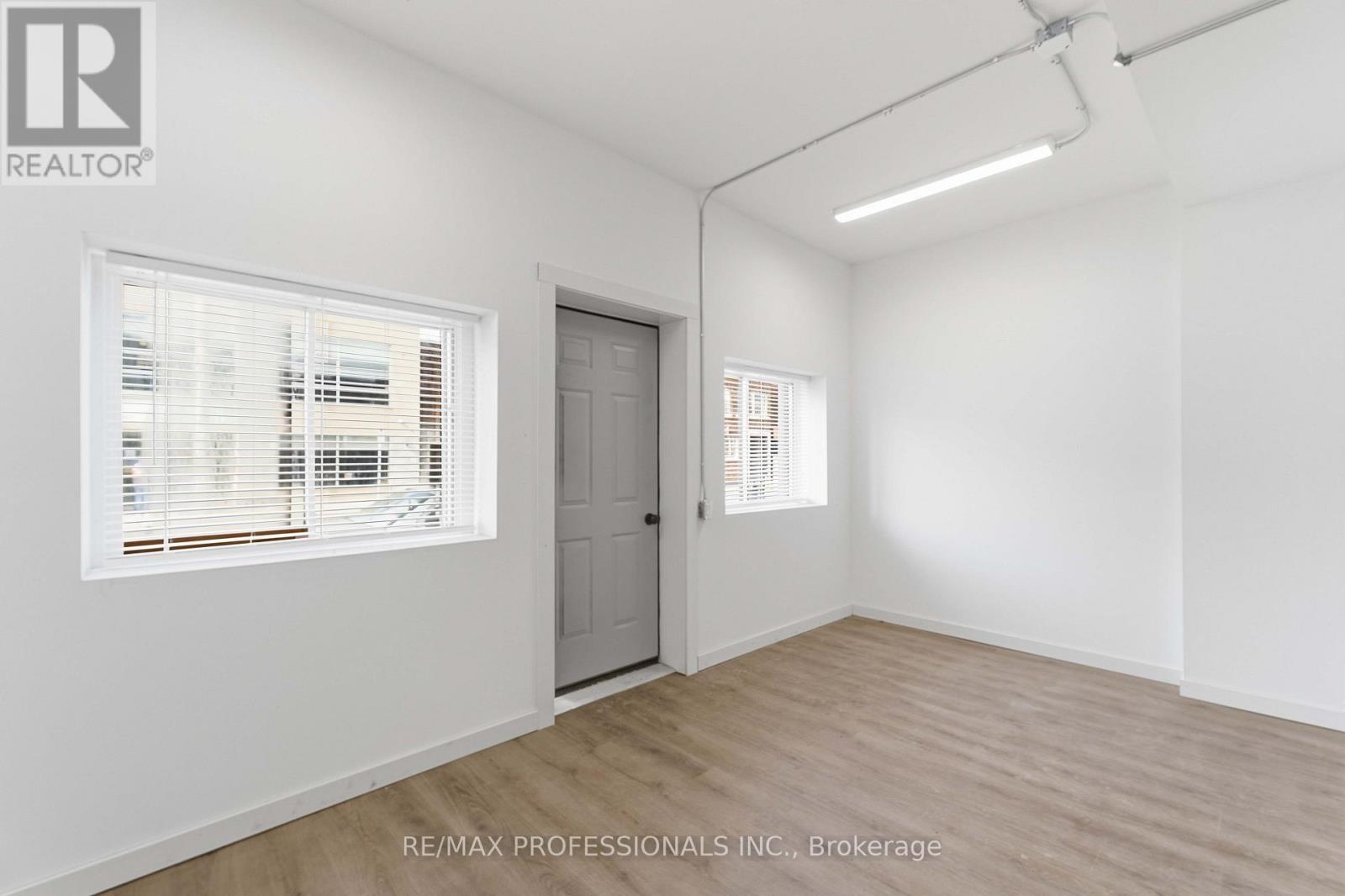 # MAIN - 759 BARTON STREET E