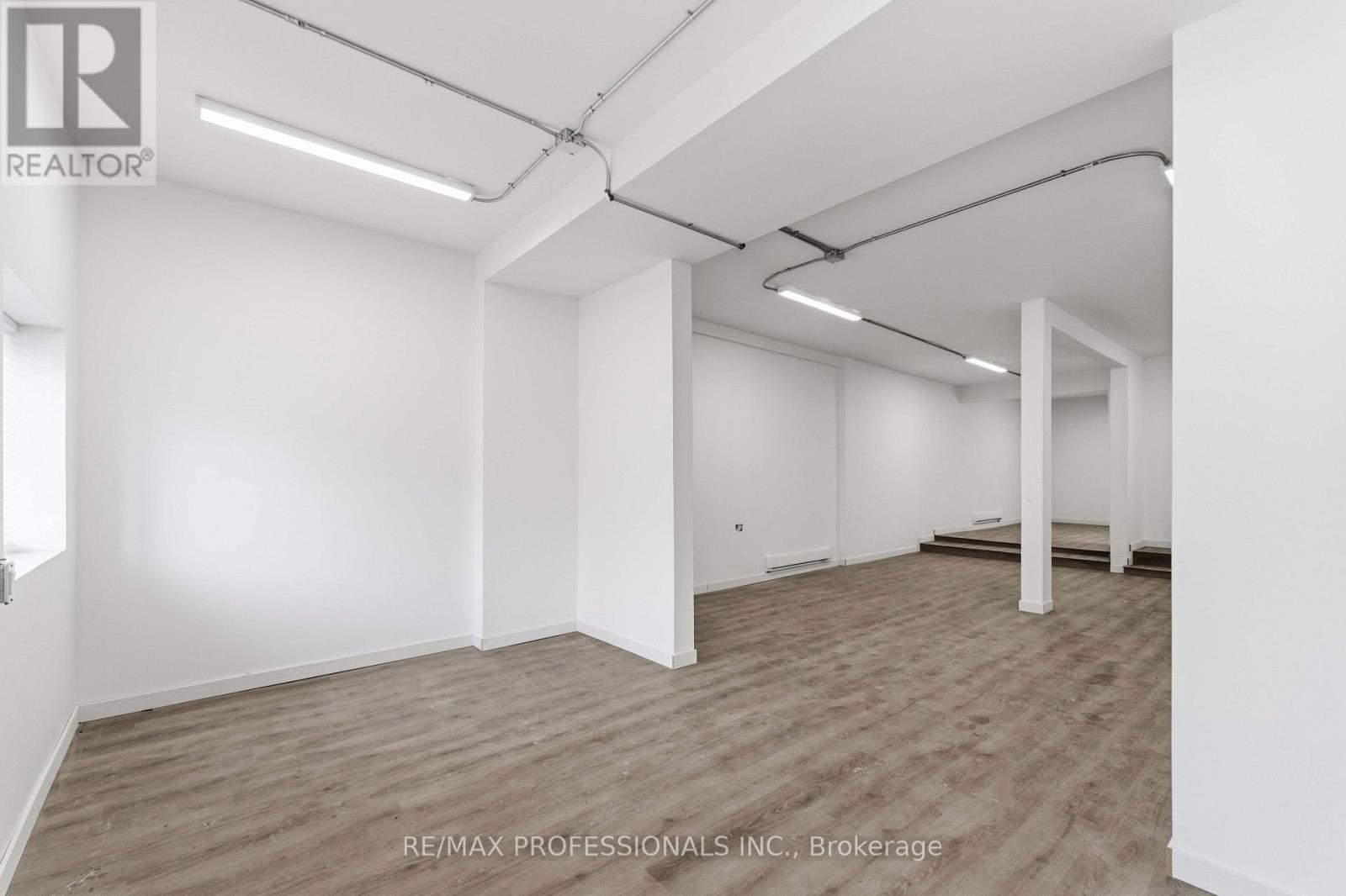 # MAIN - 759 BARTON STREET E
