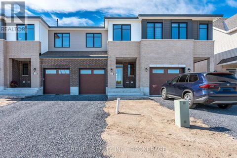 1071 BARROW AVENUE Kingston (East Gardiners Rd) ON K7M0G5