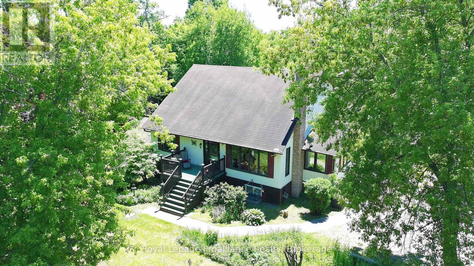 Photo 1 of 44 — 144 WELLINGTON STREET, Madoc, ON K0K2C0