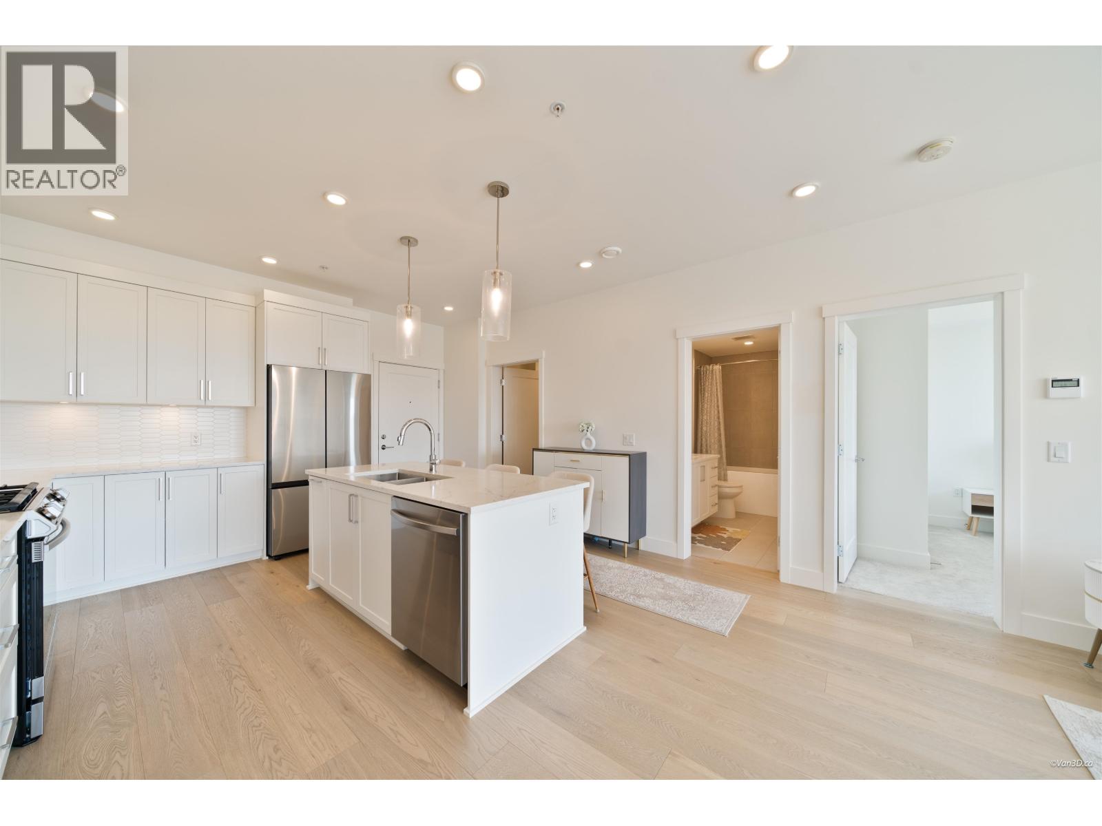 507 22633 SELKIRK AVENUE