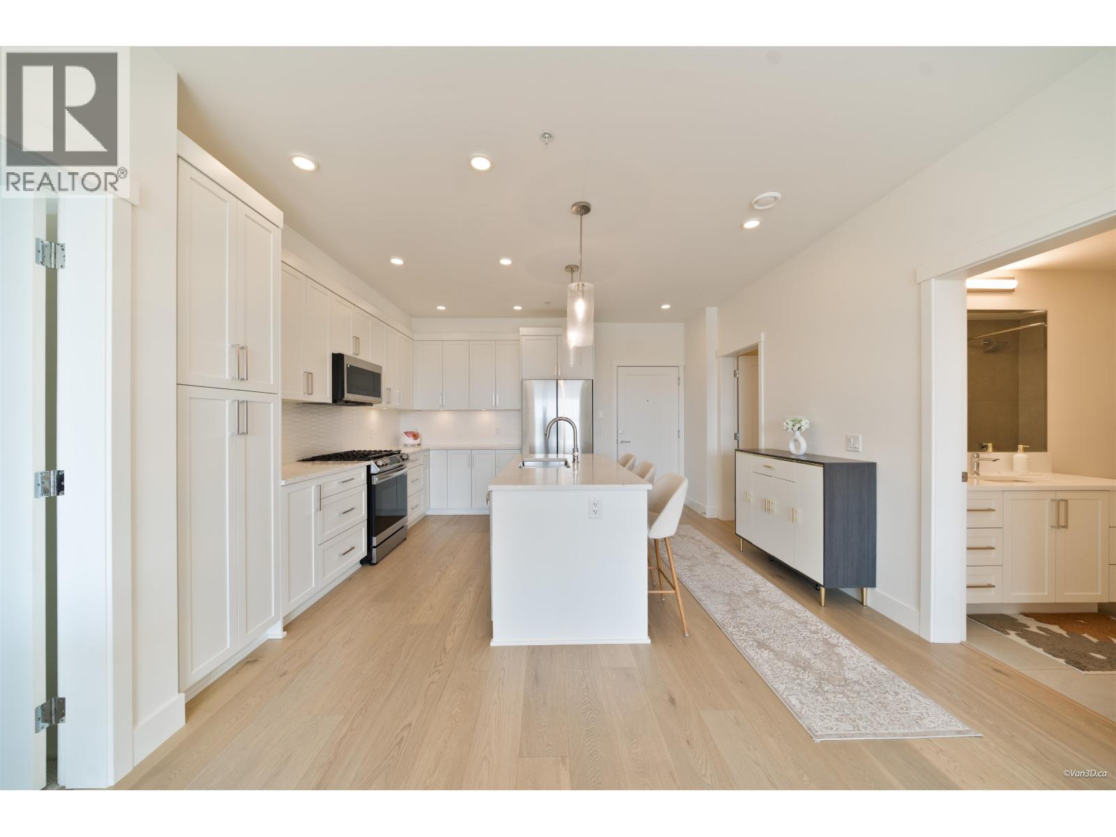 507 22633 SELKIRK AVENUE