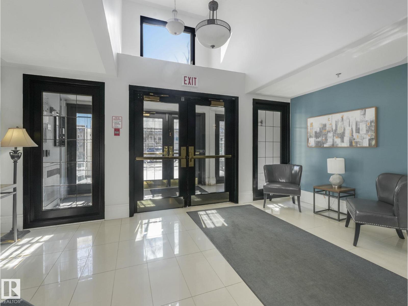 #208 12028 103 AV NW