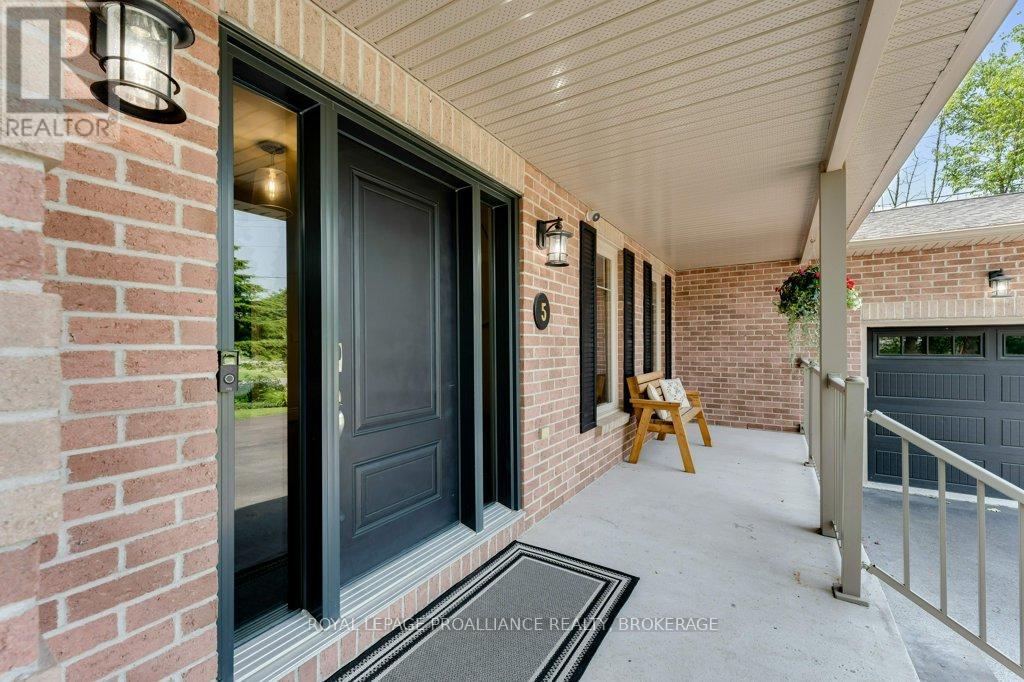 5 FAIRCREST BOULEVARD