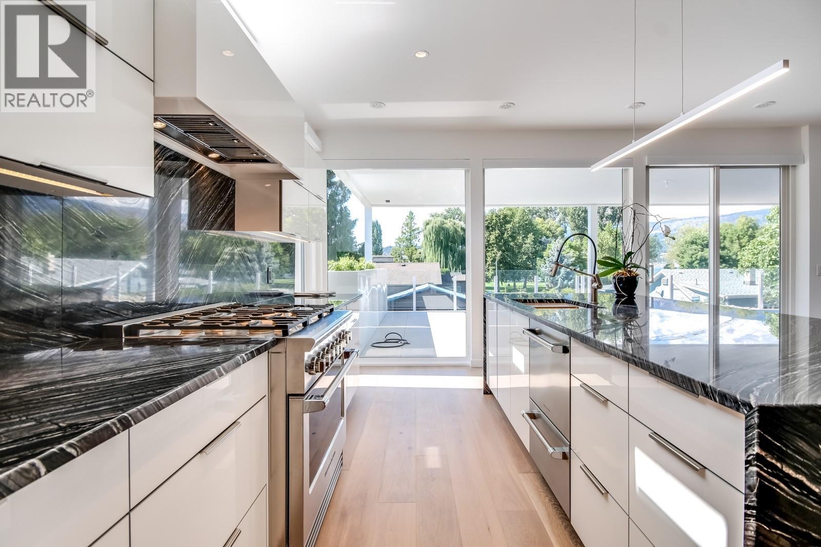 2630 Bath Street Unit# 201