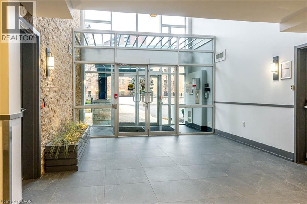 570 LOLITA Gardens Unit# 402