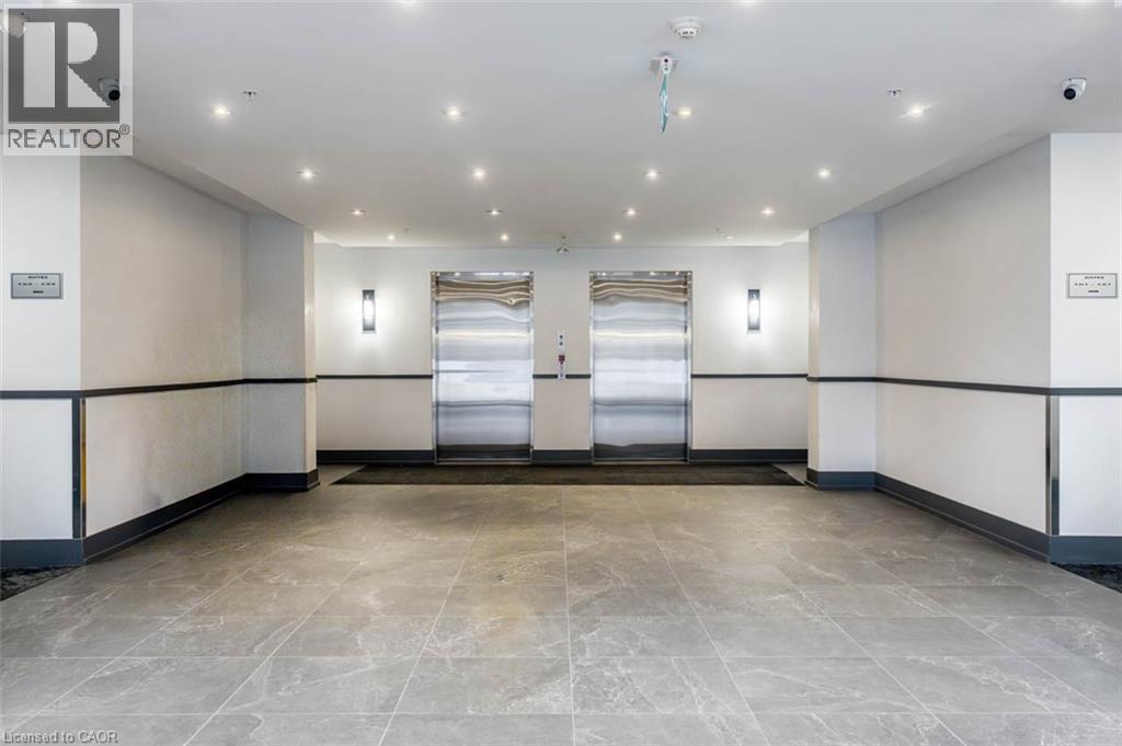 570 LOLITA Gardens Unit# 402