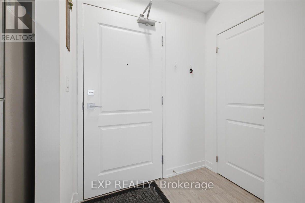 603 - 450 DUNDAS STREET E