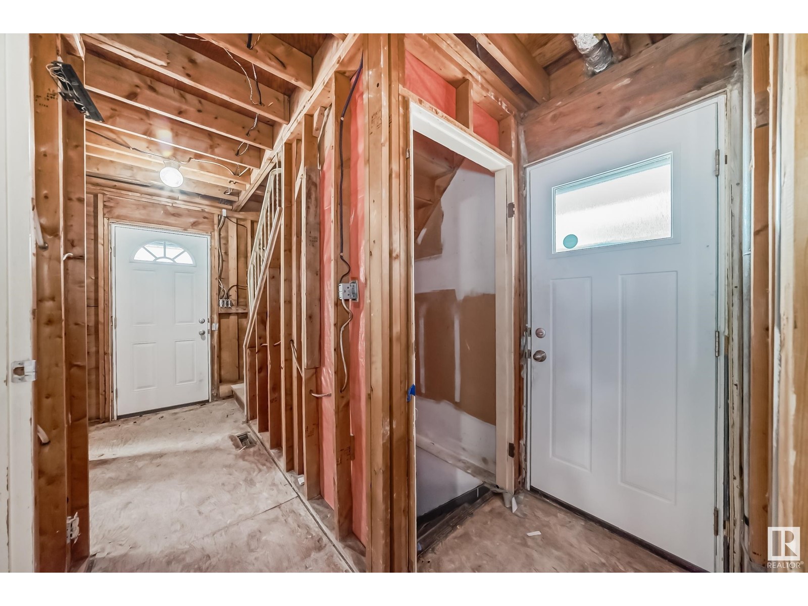 13251 47 ST NW