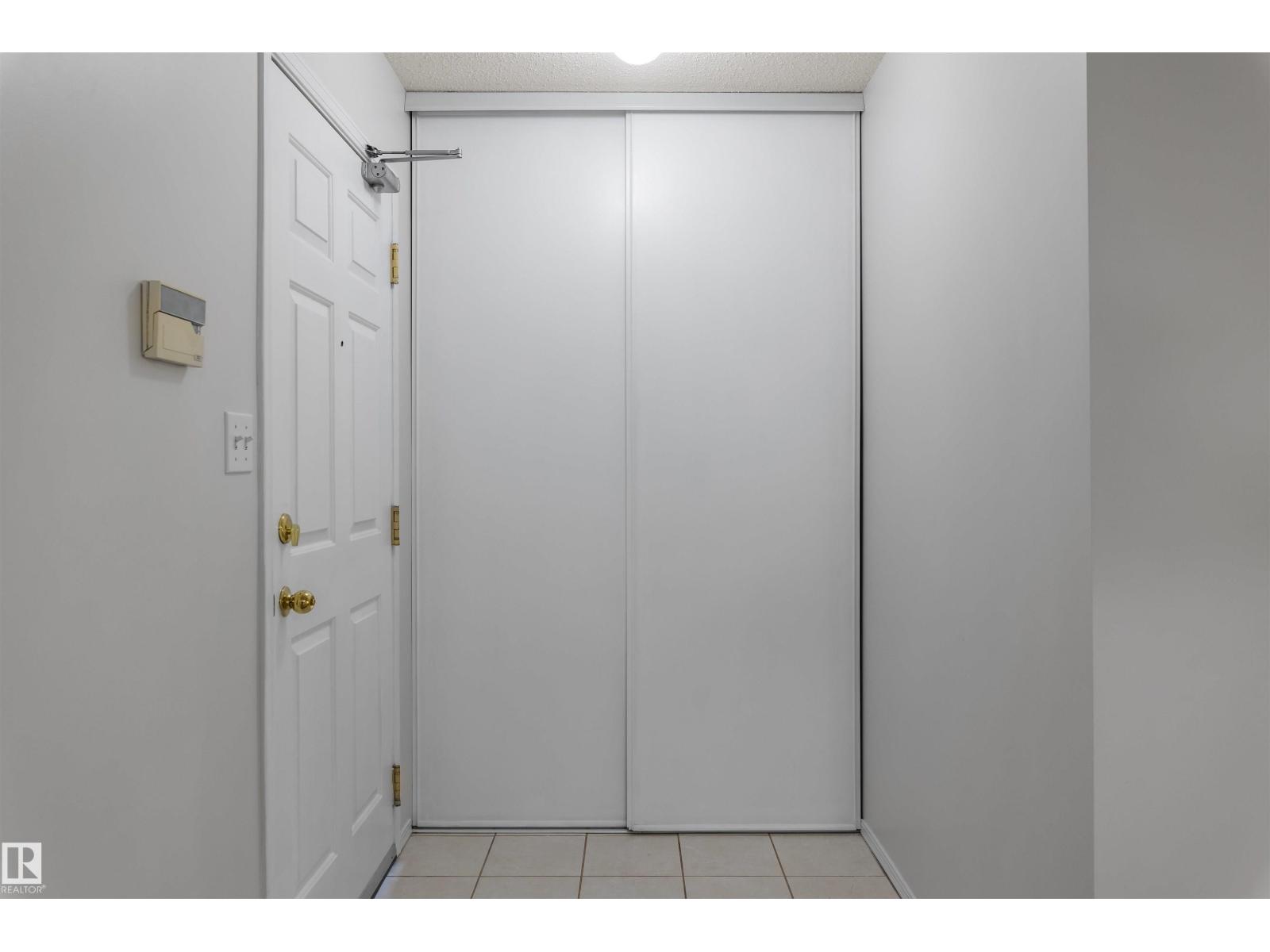 #304 8811 106A AV NW