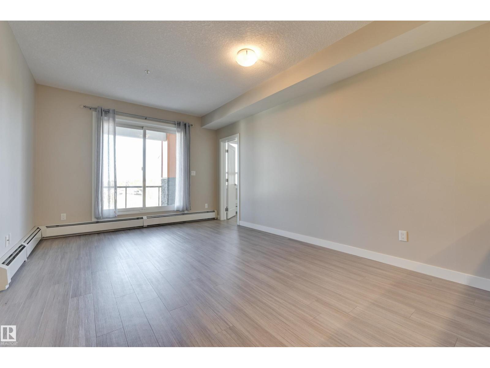 #301 17 COLUMBIA AVENUE