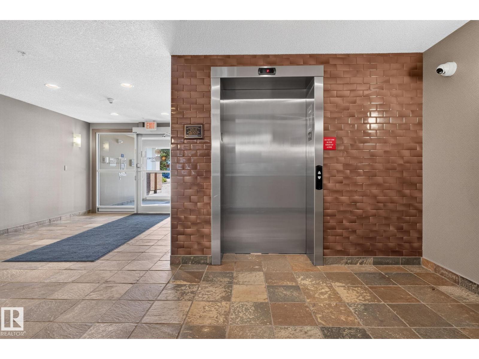 #411 4407 23 ST NW