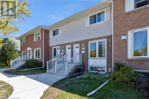2101 MEADOWBROOK Road Unit# D Burlington ON L7P2A5