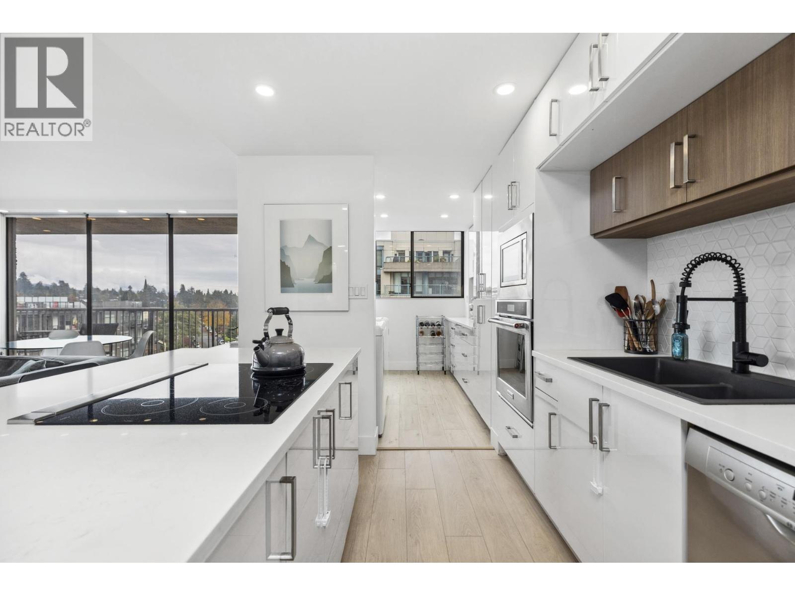 1003 140 E KEITH ROAD