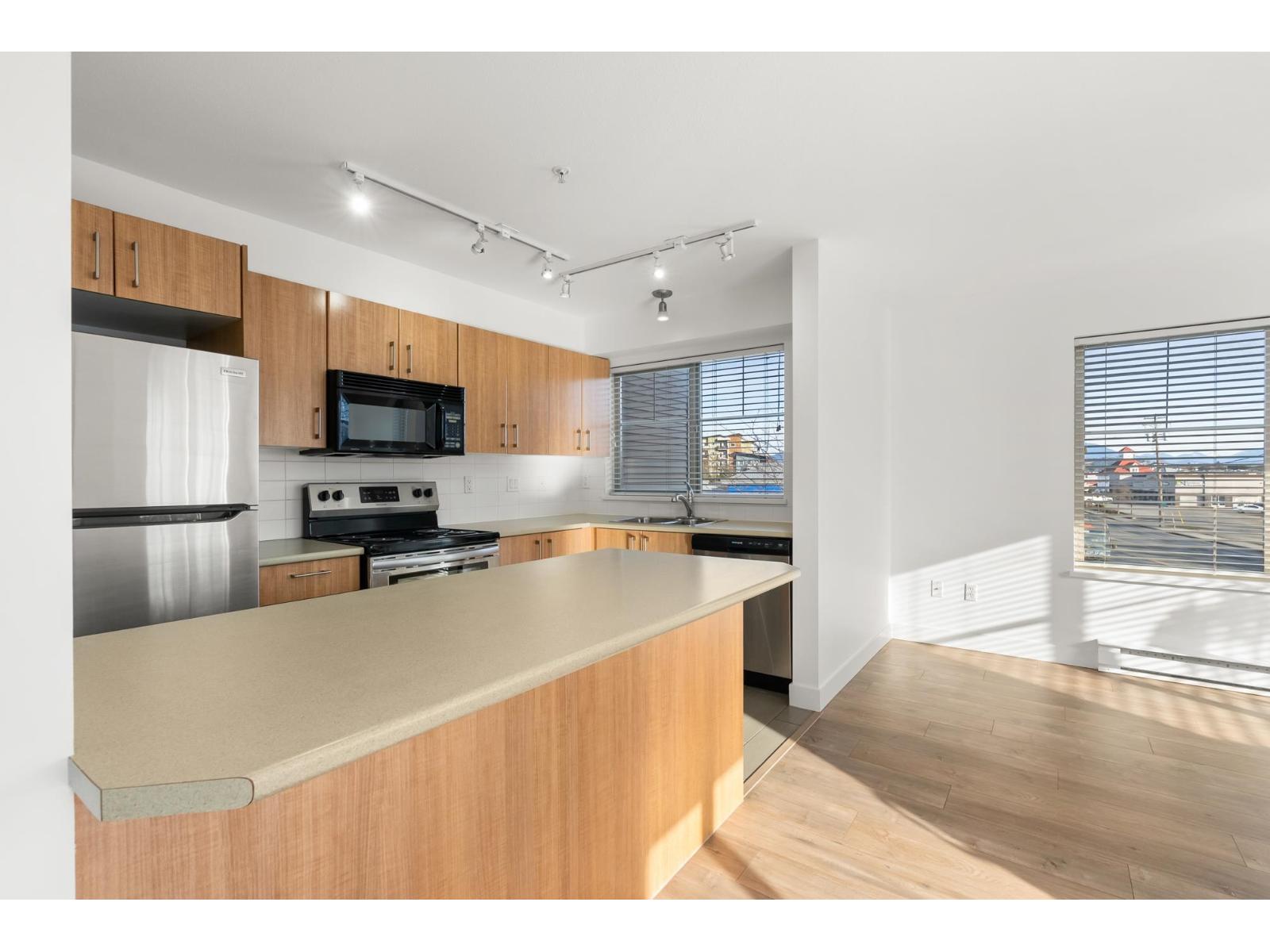 203 45561 YALE ROAD|Chilliwack Proper South
