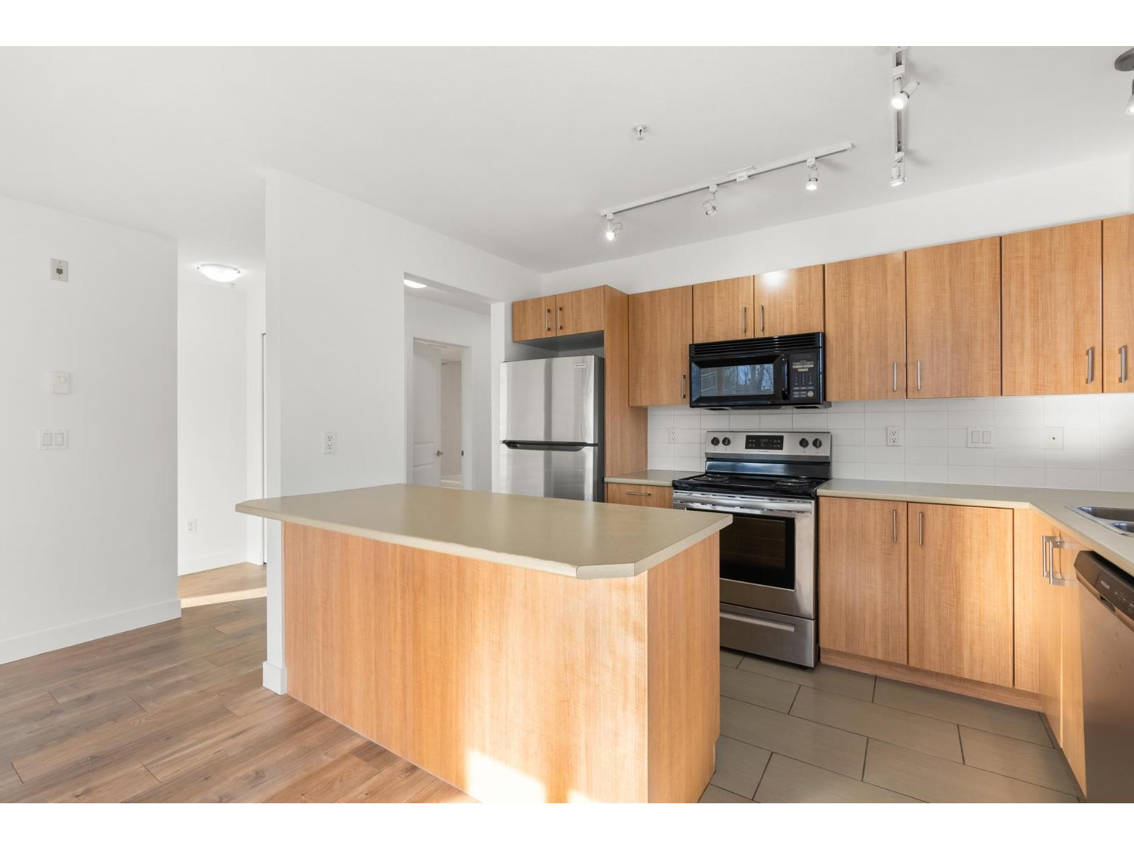203 45561 YALE ROAD|Chilliwack Proper South