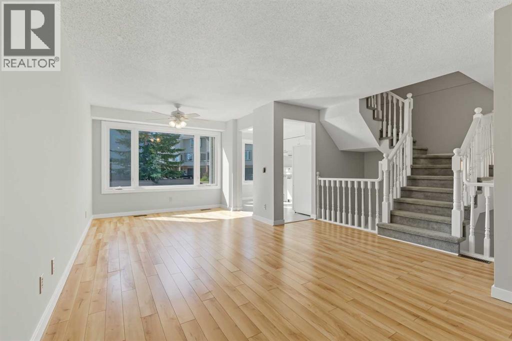 12 Coachway Gardens SW