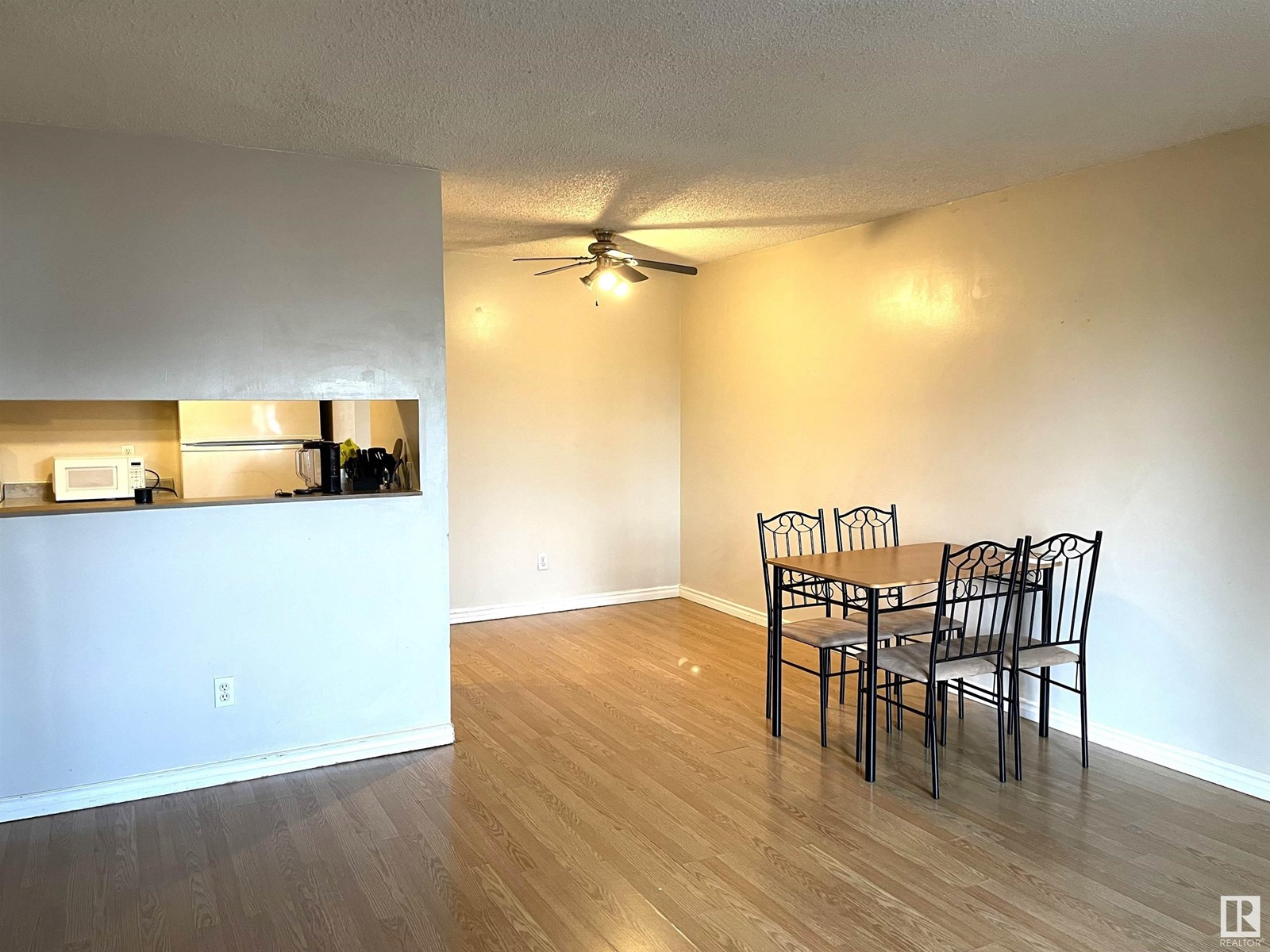 #216 600 KIRKNESS RD NW