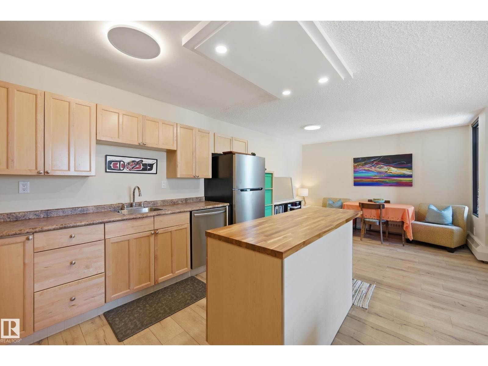 #601 10125 109 ST NW
