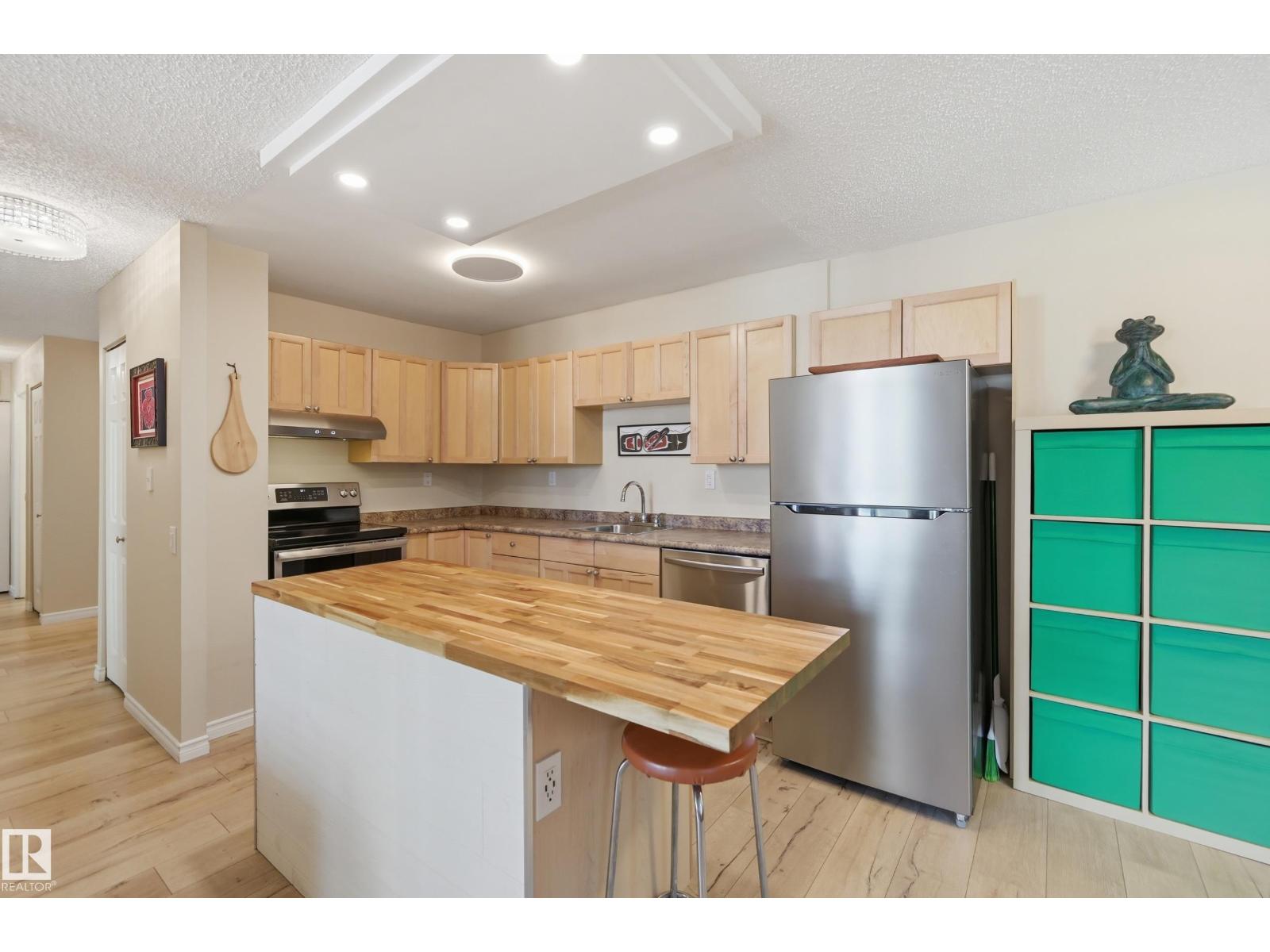 #601 10125 109 ST NW