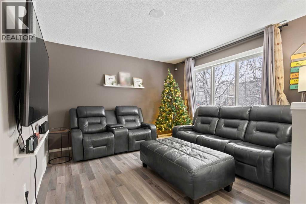 16 Saddlebrook Place NE