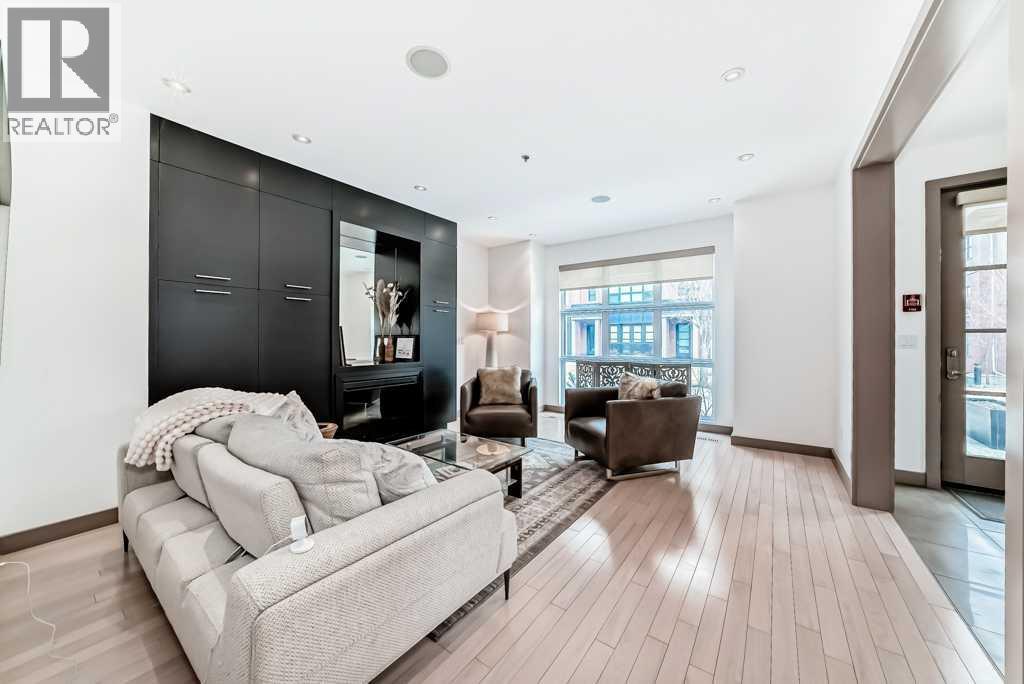 701 Aspen Meadows Hill SW